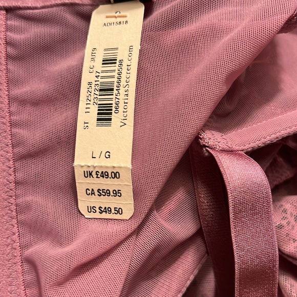 NWT Victoria’s Secret Very Sexy Unlined Plunge - Picture 5 of 5